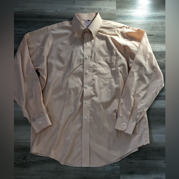 Brooks Brothers buttondown size 16 1/2-36 - Picture 1 of 5